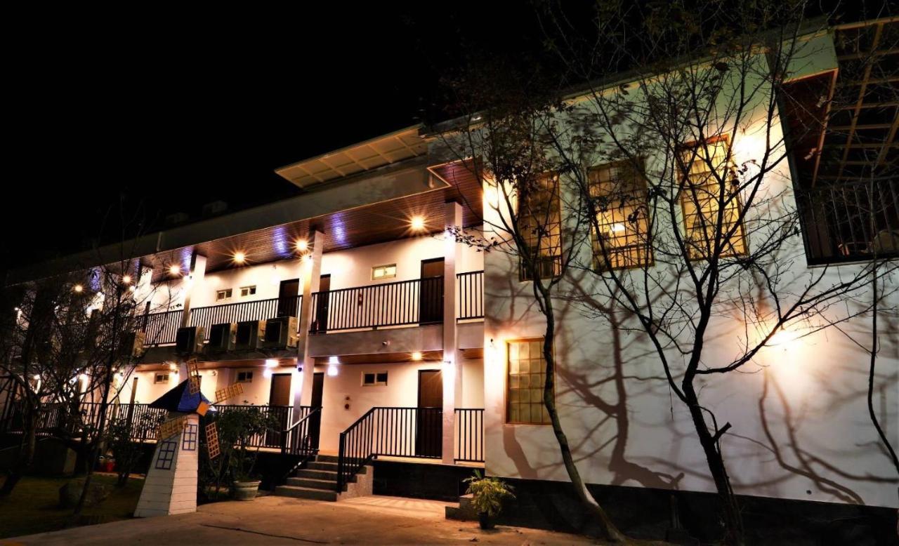 Junyi Landscape Villa Renai Bagian luar foto